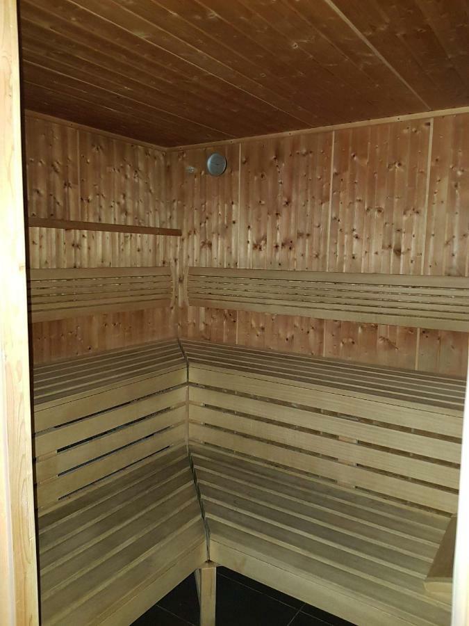 Apartament Pomaranczowy Z Basenem,Sauna-Blisko Morza. Колобжег Екстер'єр фото